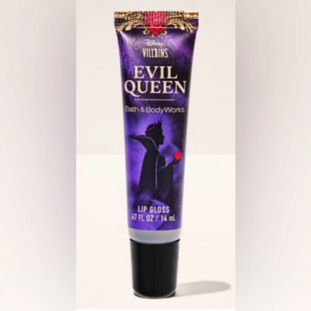 Disney Villains Evil Queen Themed Cosmetic Bag and Accessories Set - NWT